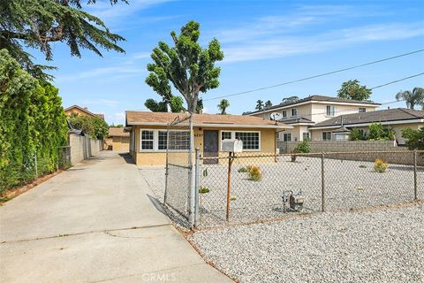 A home in El Monte