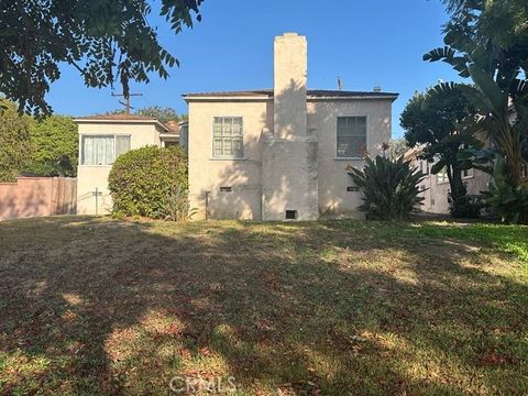 A home in Inglewood