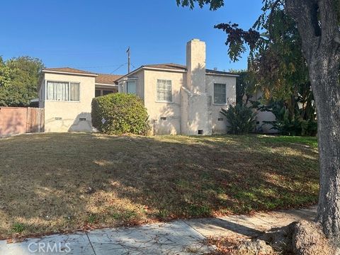 A home in Inglewood