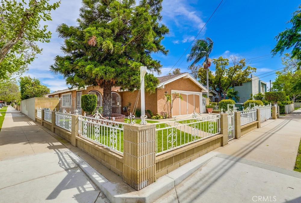 204 N Poplar Avenue