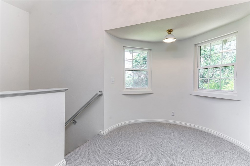 Photo 22 of 27 of 29723 Canwood Street townhome