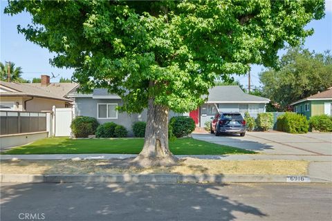 A home in Reseda