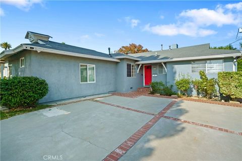 A home in Reseda