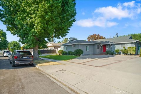 A home in Reseda