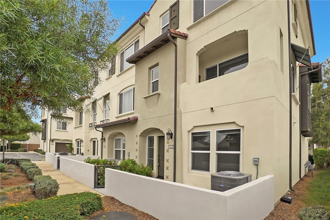 1256 Oliva Court
