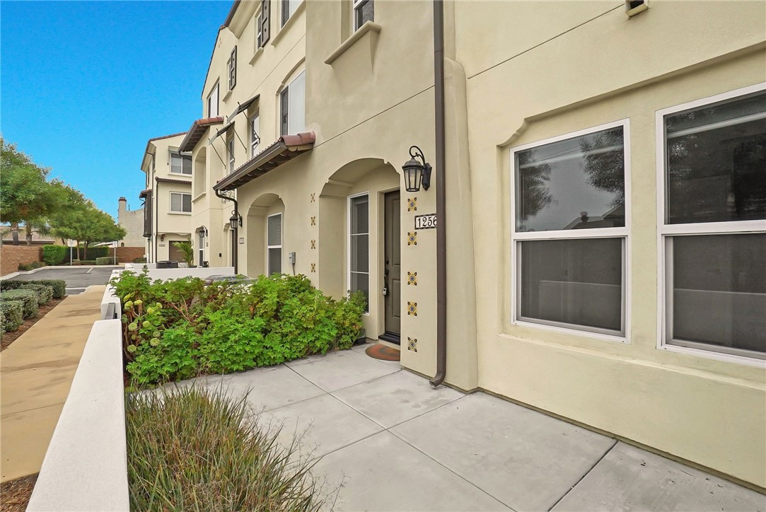 1256 Oliva Court