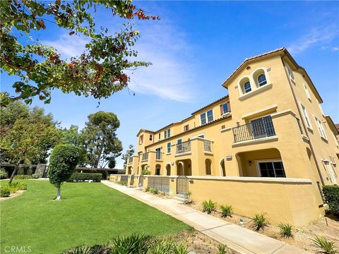 A home in Santa Fe Springs