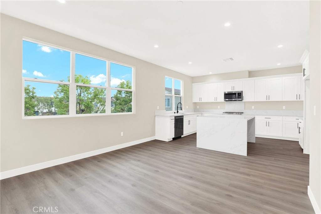 Photo 17 of 54 of 351 S Cypress Street condo