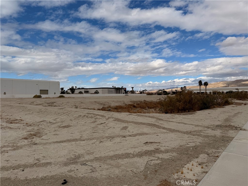 0 Caspian St