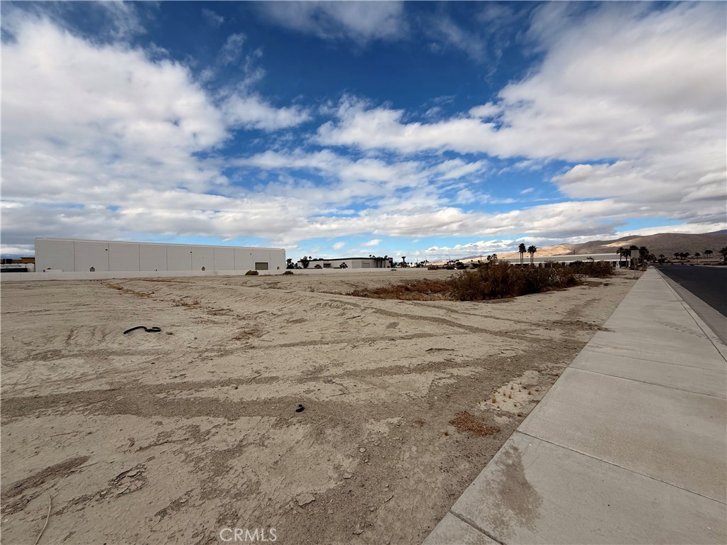 0 Caspian St