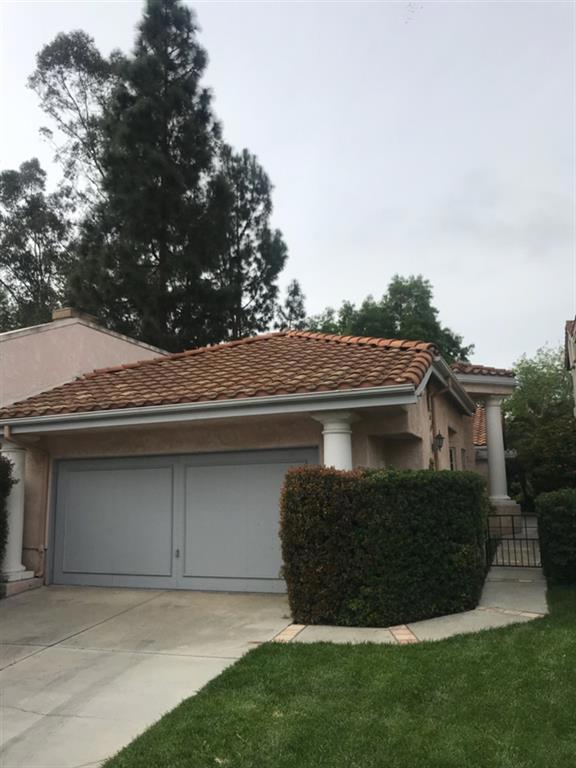 SINGLE LEVEL two bedroom /2 bath home located on the 13th Fairway of Shadowridge Country Club. Park like/Lake like views. Located across the street from visitors parking. Laminate floors throughout ,Tile in bathrooms, freshly painted, laundry closet located the kitchen, washer/dryer & fridge are included. Offers a breakfast nook as well as dining area.Vaulted ceilings /skylights making this home light & bright. Dual sided fireplace. Golf course views from master bedroom. Neighborhoods: Bella Vista/Shadowridge Equipment: Dryer,Garage Door Opener, Washer Other Fees: 0 Sewer: Sewer Available Topography: LL