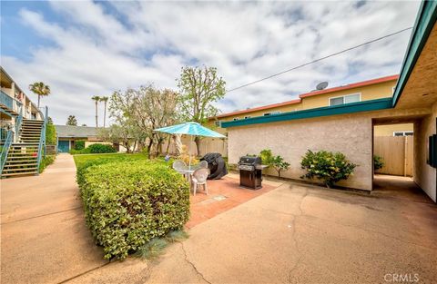 A home in Lomita