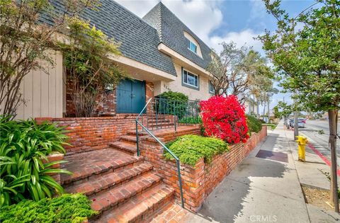 A home in Lomita