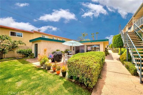 A home in Lomita