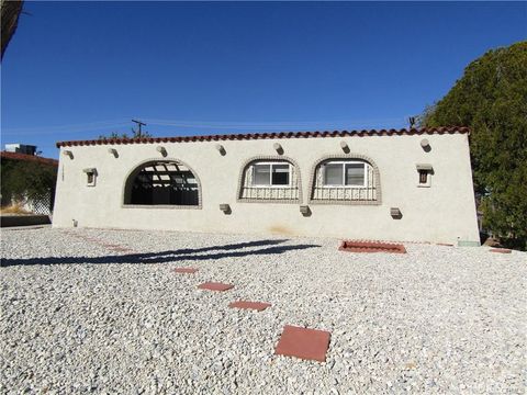 16688 Zenda Street Victorville CA 92395