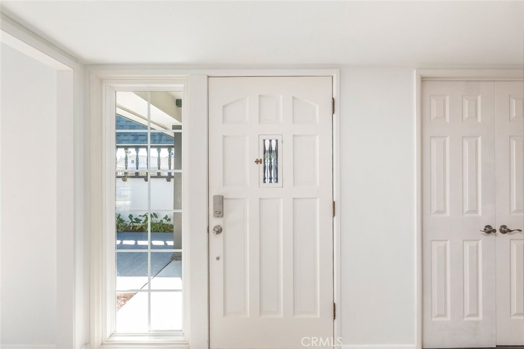 28120 Auckland Court