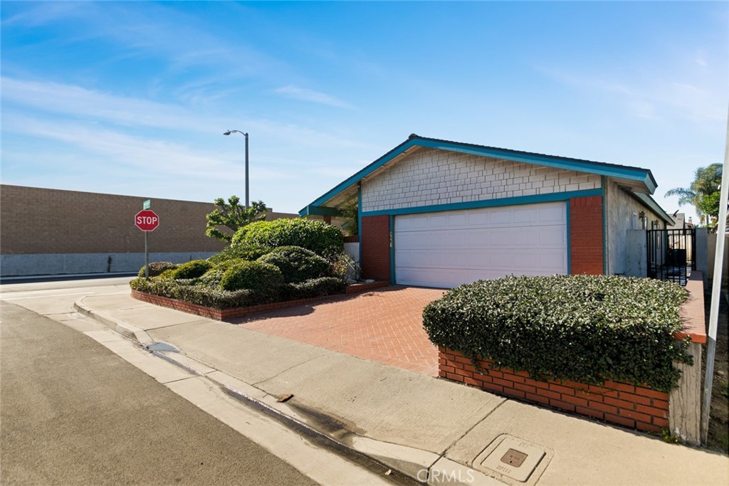 3521 Fern Circle