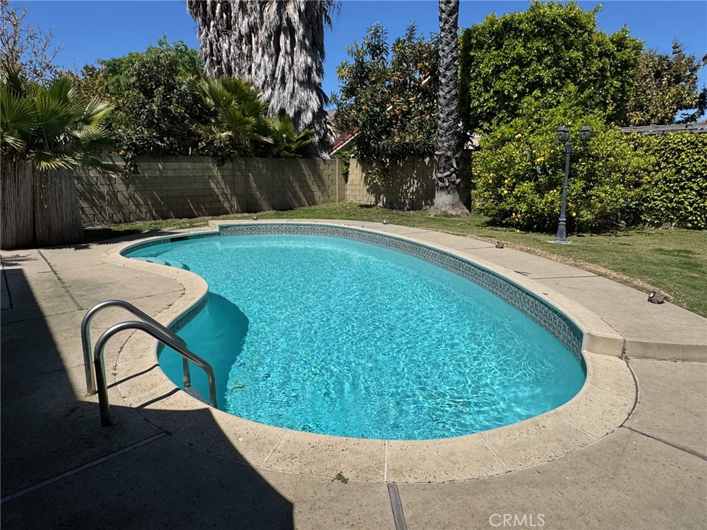 9775 Hibiscus Avenue