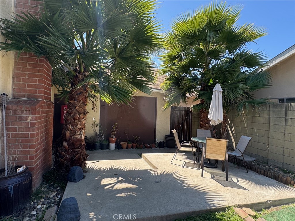 9775 Hibiscus Avenue