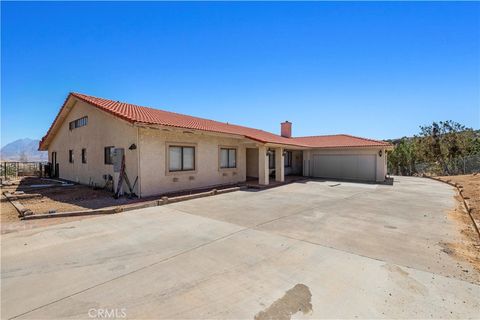 A home in Agua Dulce