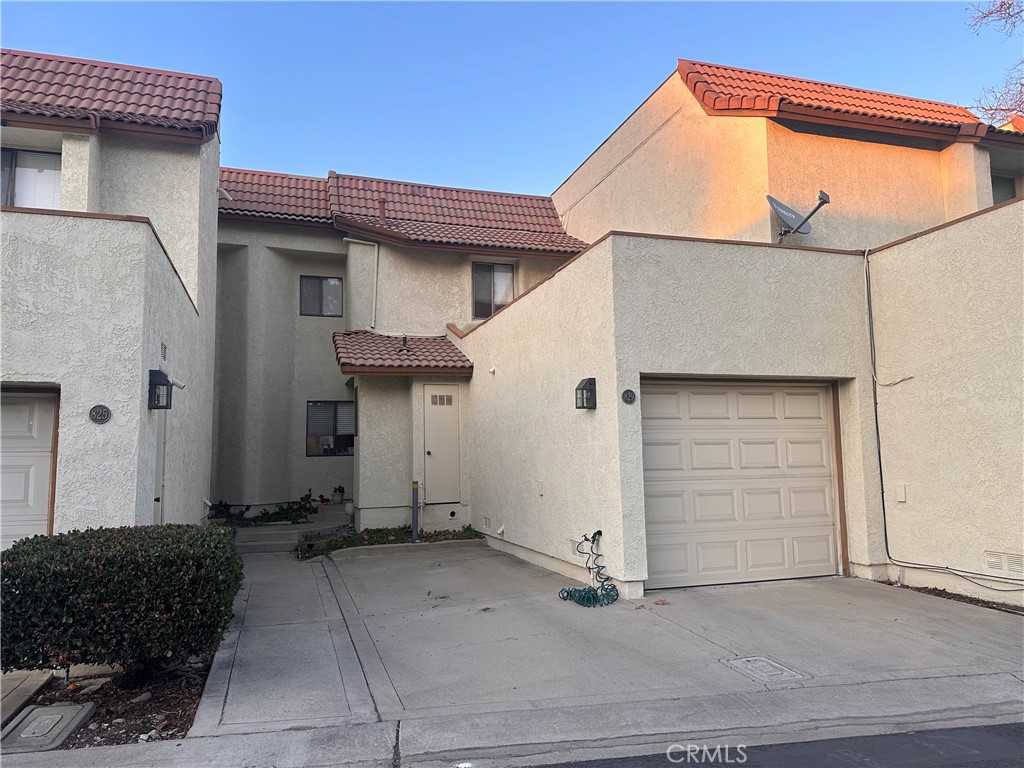 829 Lancaster Drive