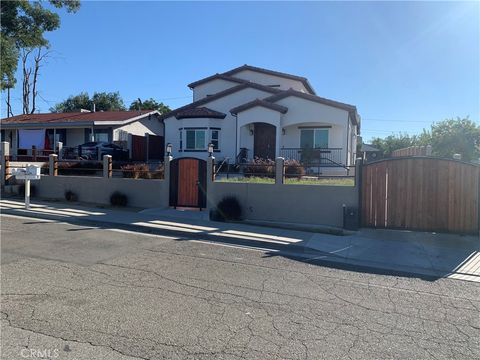 A home in Lake Elsinore