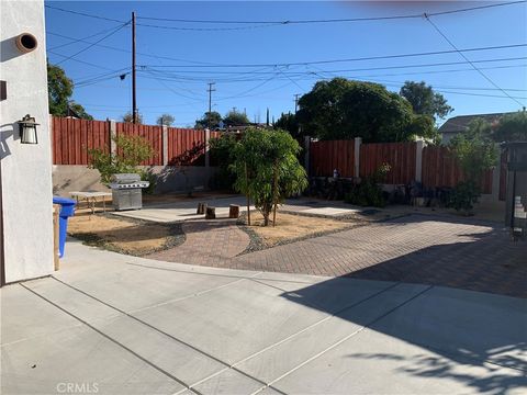 A home in Lake Elsinore