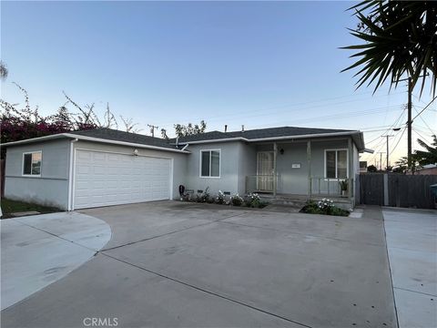 A home in Midway City