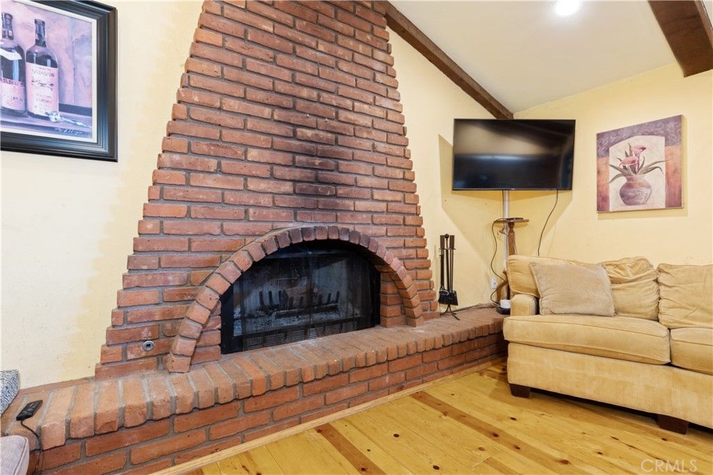 listing image 130725992365168941430