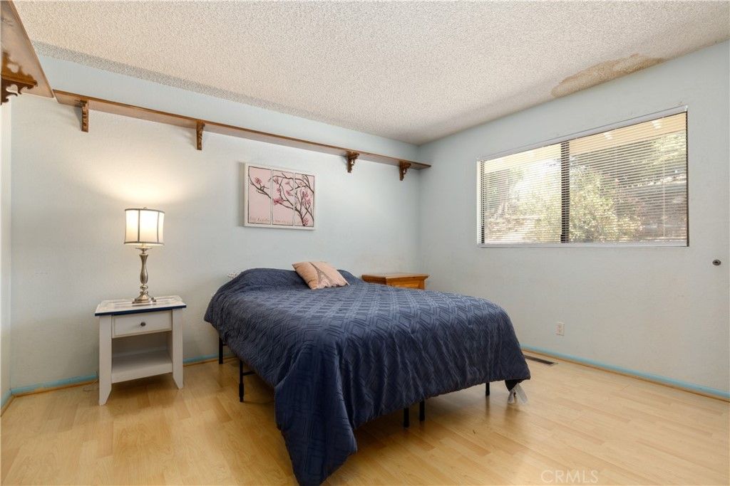 listing image 130725989734683647781