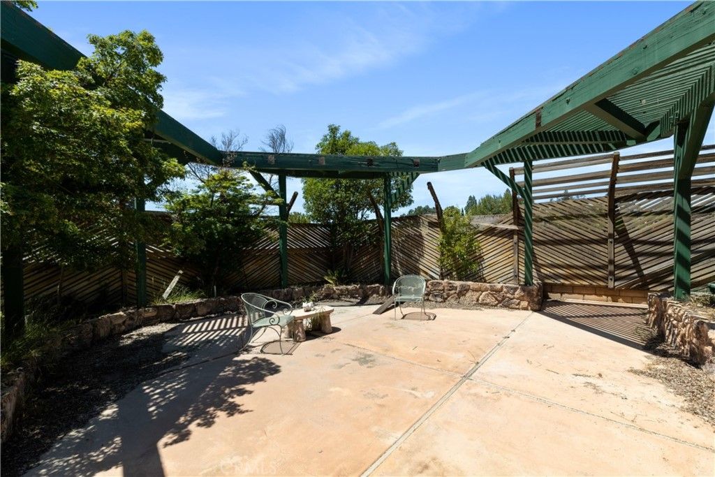 listing image 130721521657190436496