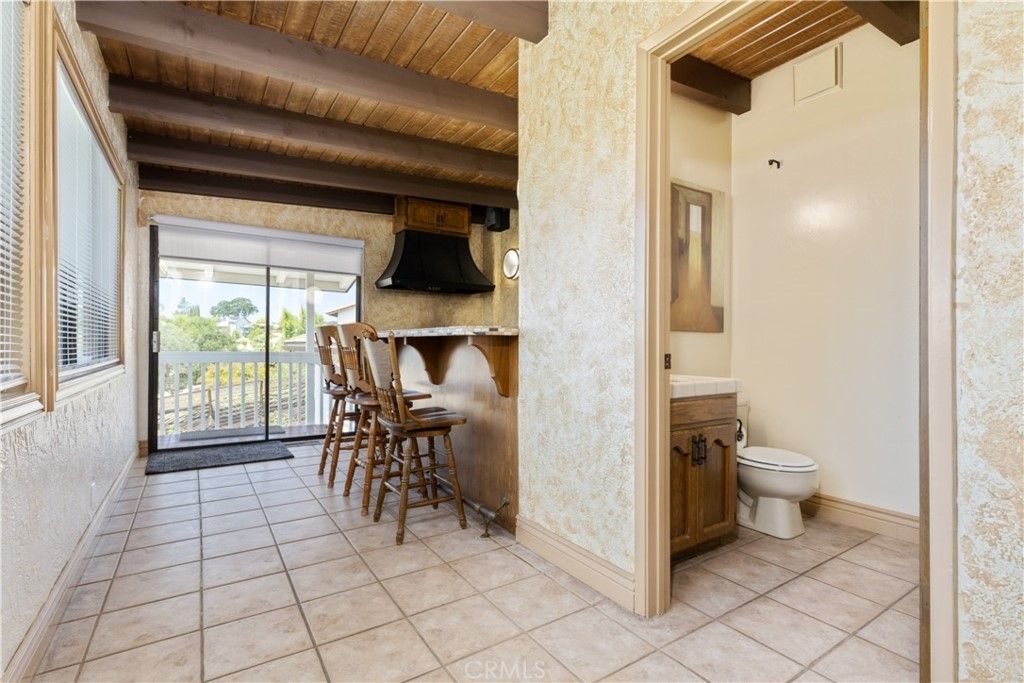 listing image 130724135232210146509
