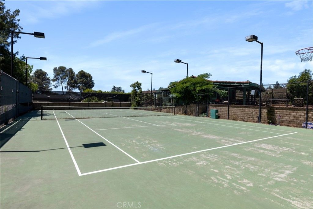 listing image 130729849987360064403