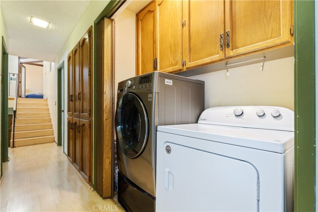 listing image 130728676547138871446