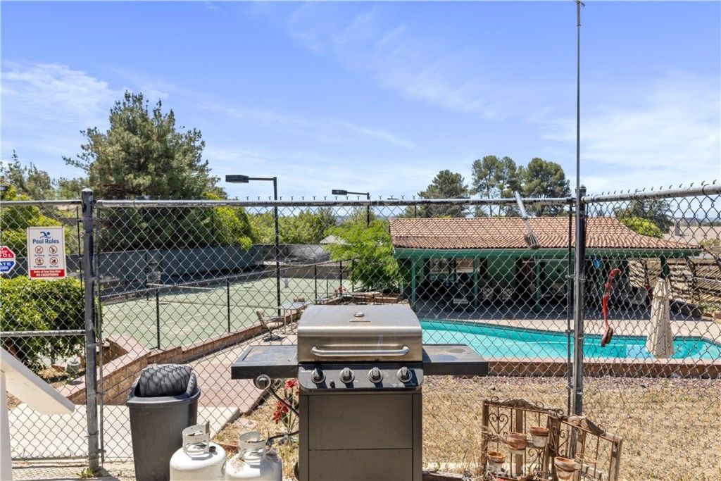 listing image 130721447866124113748