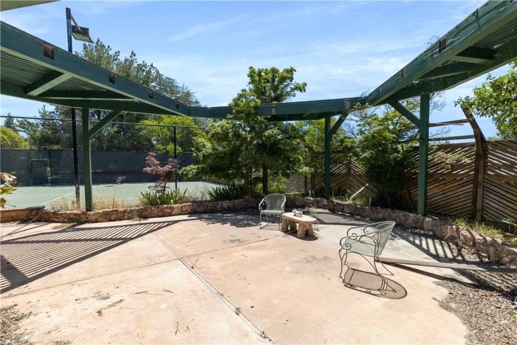 listing image 130729182338236064870