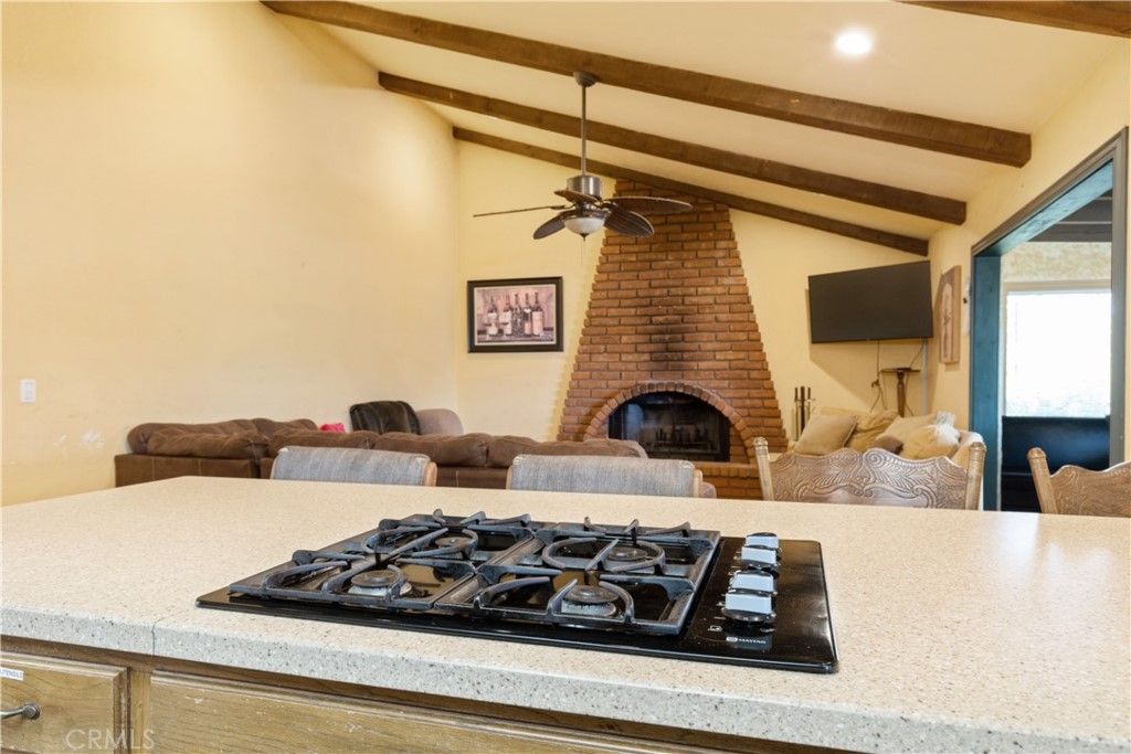 listing image 130723747575848847144