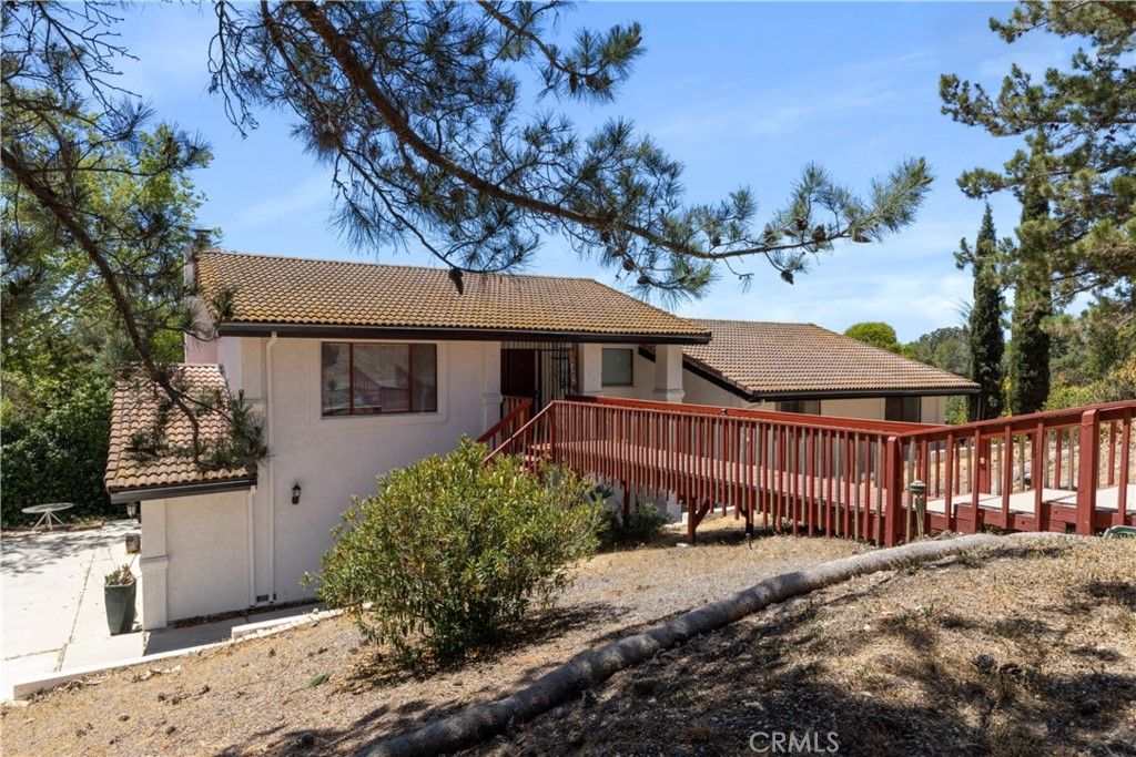 listing image 130724468768697300967