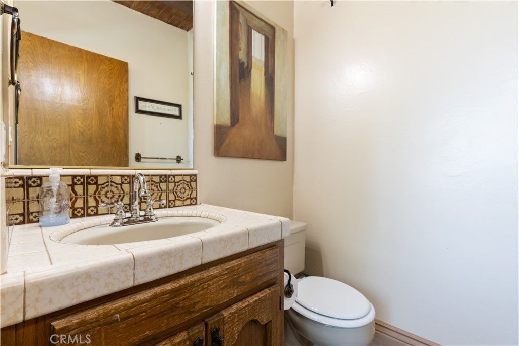 listing image 130722102702163343661