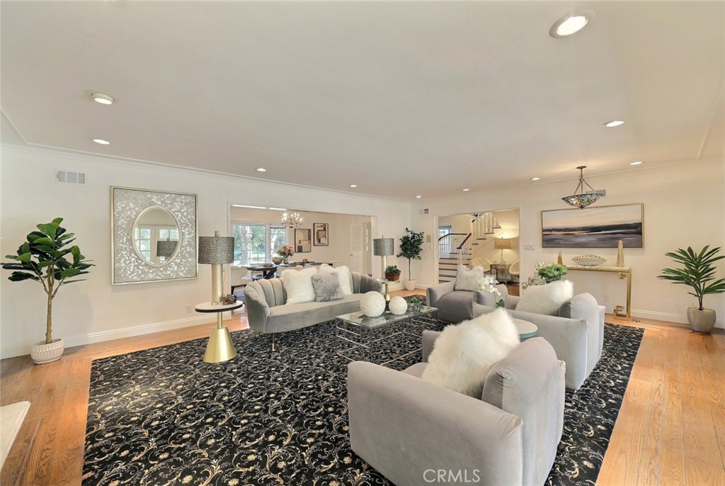 1141 Rodeo Road