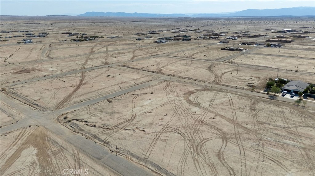 Residential Acreage Lot in the perfect area of Thermal (Salton Sea, CA). This lot is fairly close to the Chevron off the 86 FWY. This lot is 70,567
square feet (1.62 ACRES) and perfect to put your dream estate home. Potential use would be a mixed-use type of property with a mixture of
businesses. The adjacent lot is also for sale at 2028 Jefferson. Can you imaging buying nearly 4 acres of land in the booming area of Thermal? Contact listing agent for information on land development and or information on manufactured or mobile homes.