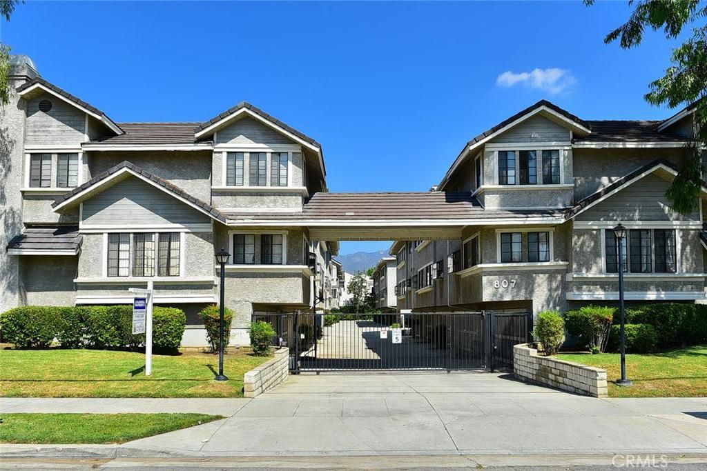 listing image 130721828469065655310