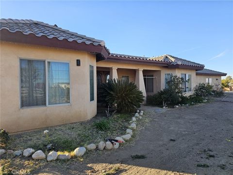 10616 Salem Avenue Oak Hills CA 92344