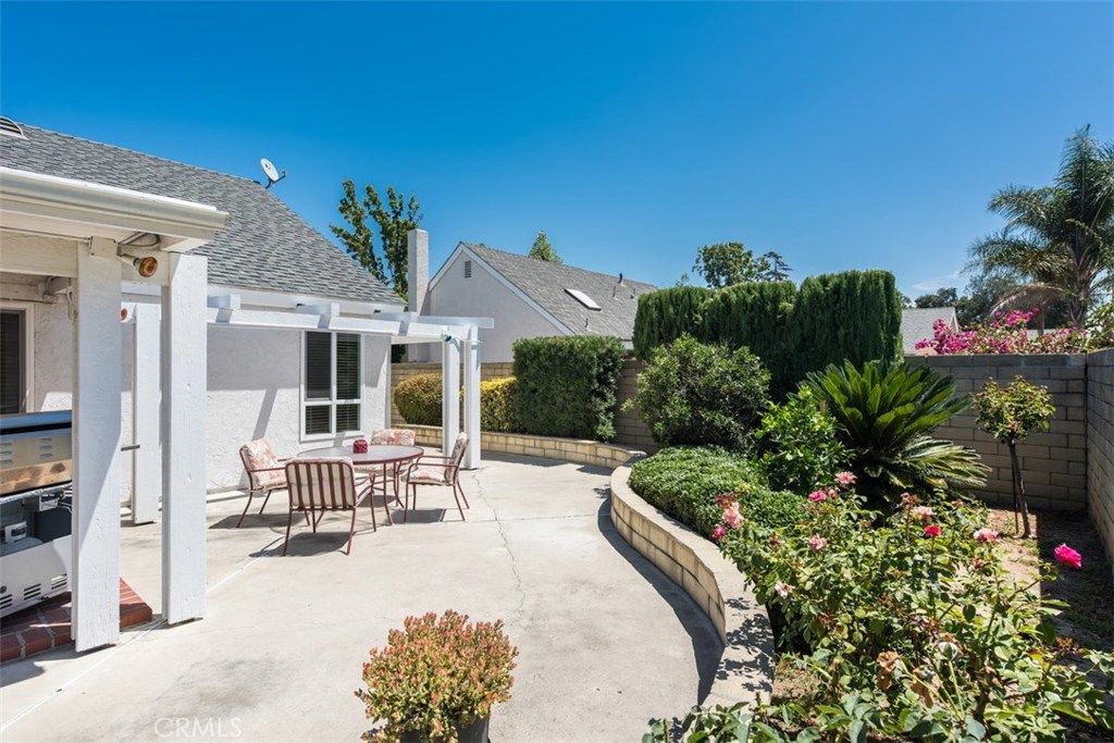 listing image 130726857891204922281