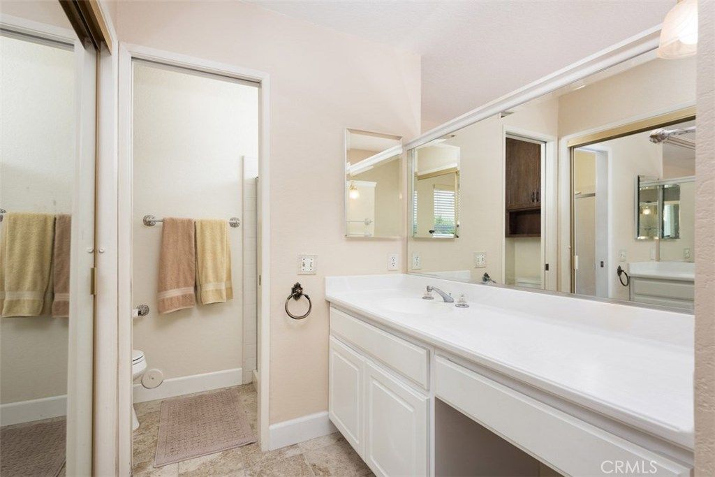 listing image 130727330281052328173
