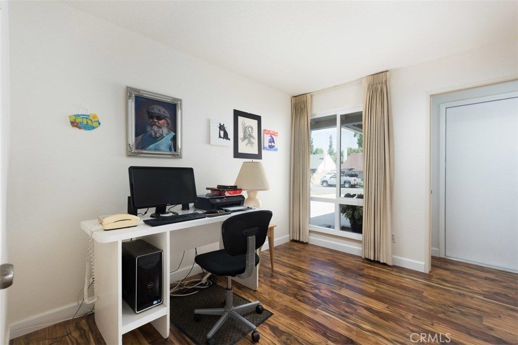 listing image 130728053719095231431