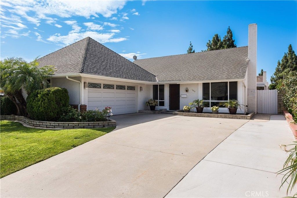 listing image 130729565012519263673