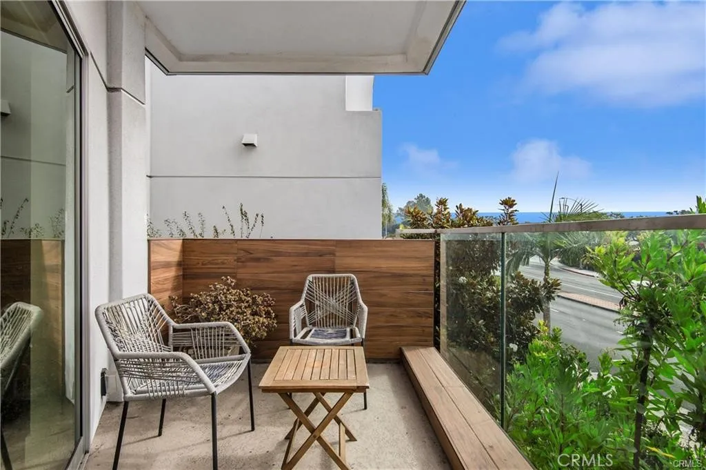 Corona del Mar, California 92625, United States, 3 Bedrooms Bedrooms, ,3 BathroomsBathrooms,Residential,Active,103939
