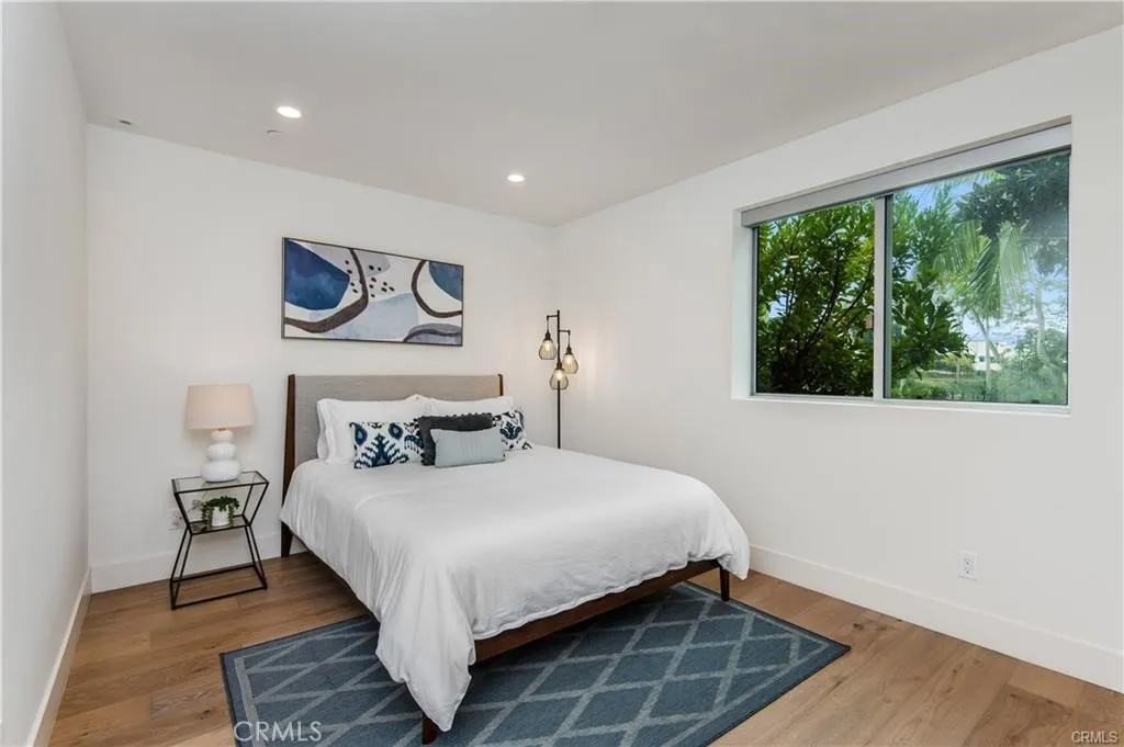 Corona del Mar, California 92625, United States, 3 Bedrooms Bedrooms, ,3 BathroomsBathrooms,Residential,Active,103939