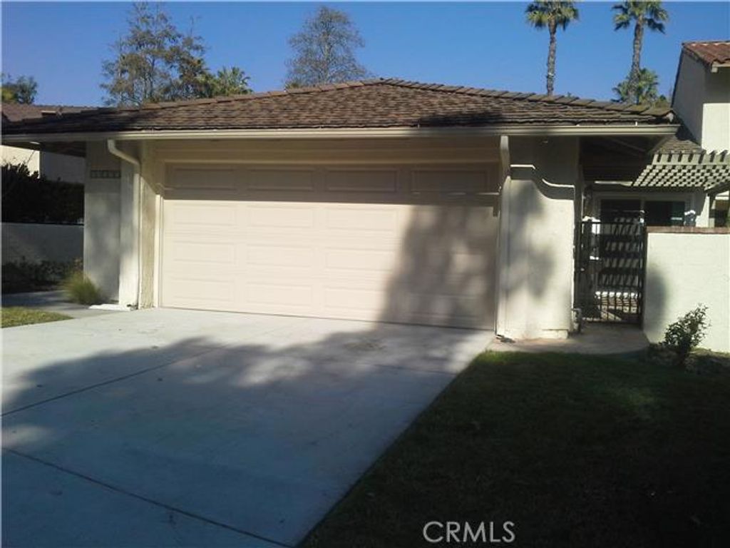 listing image 130720739092865850374